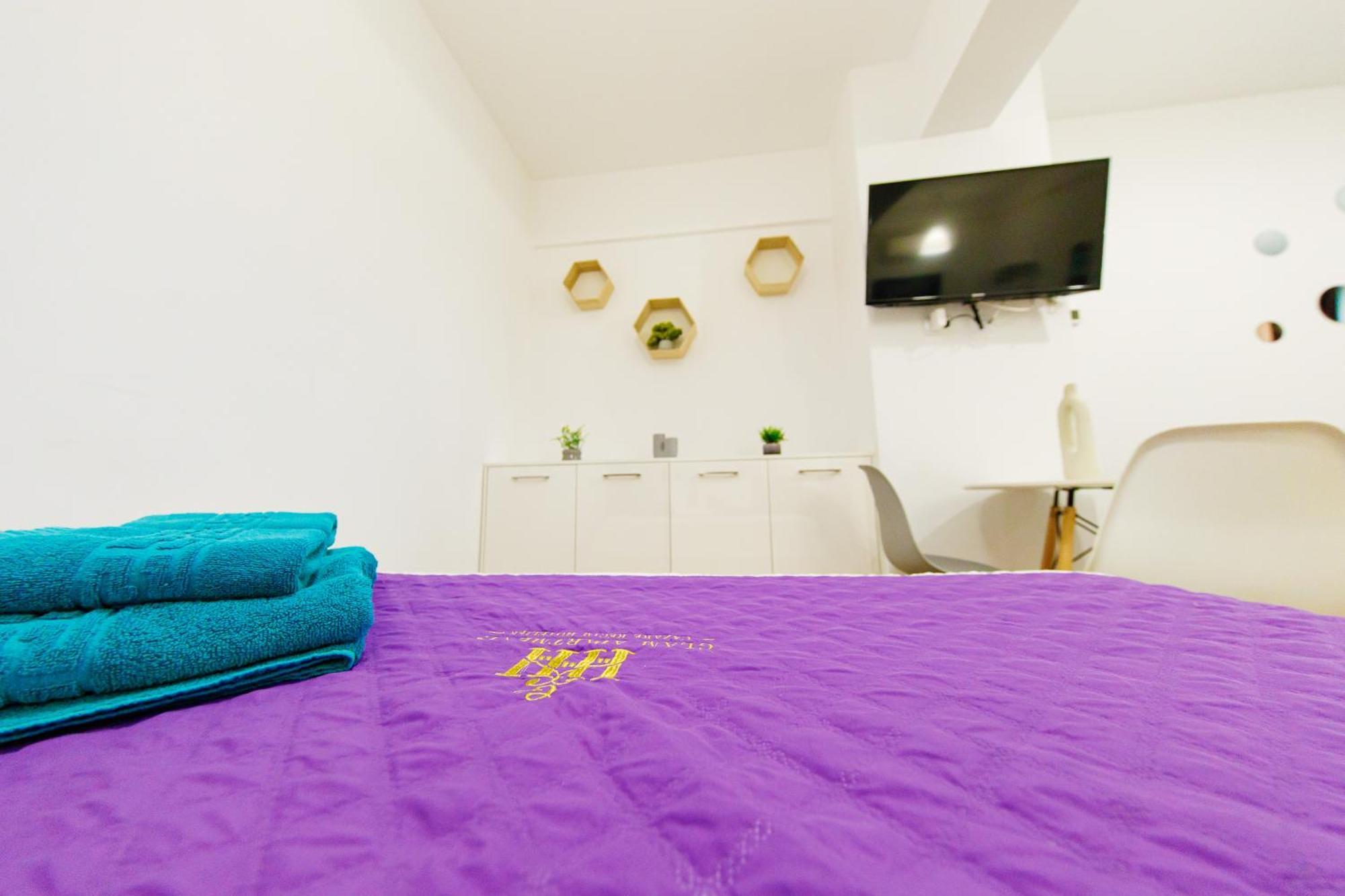 Lazar Towers Studios & Apartments Near Palas Iasi Exterior foto