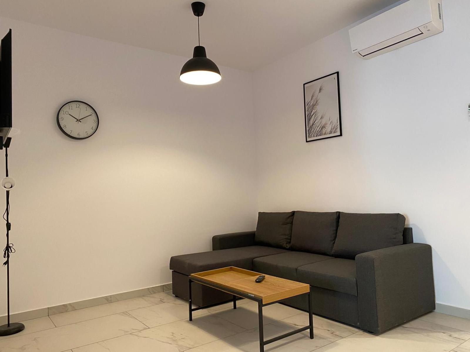 Lazar Towers Studios & Apartments Near Palas Iasi Exterior foto