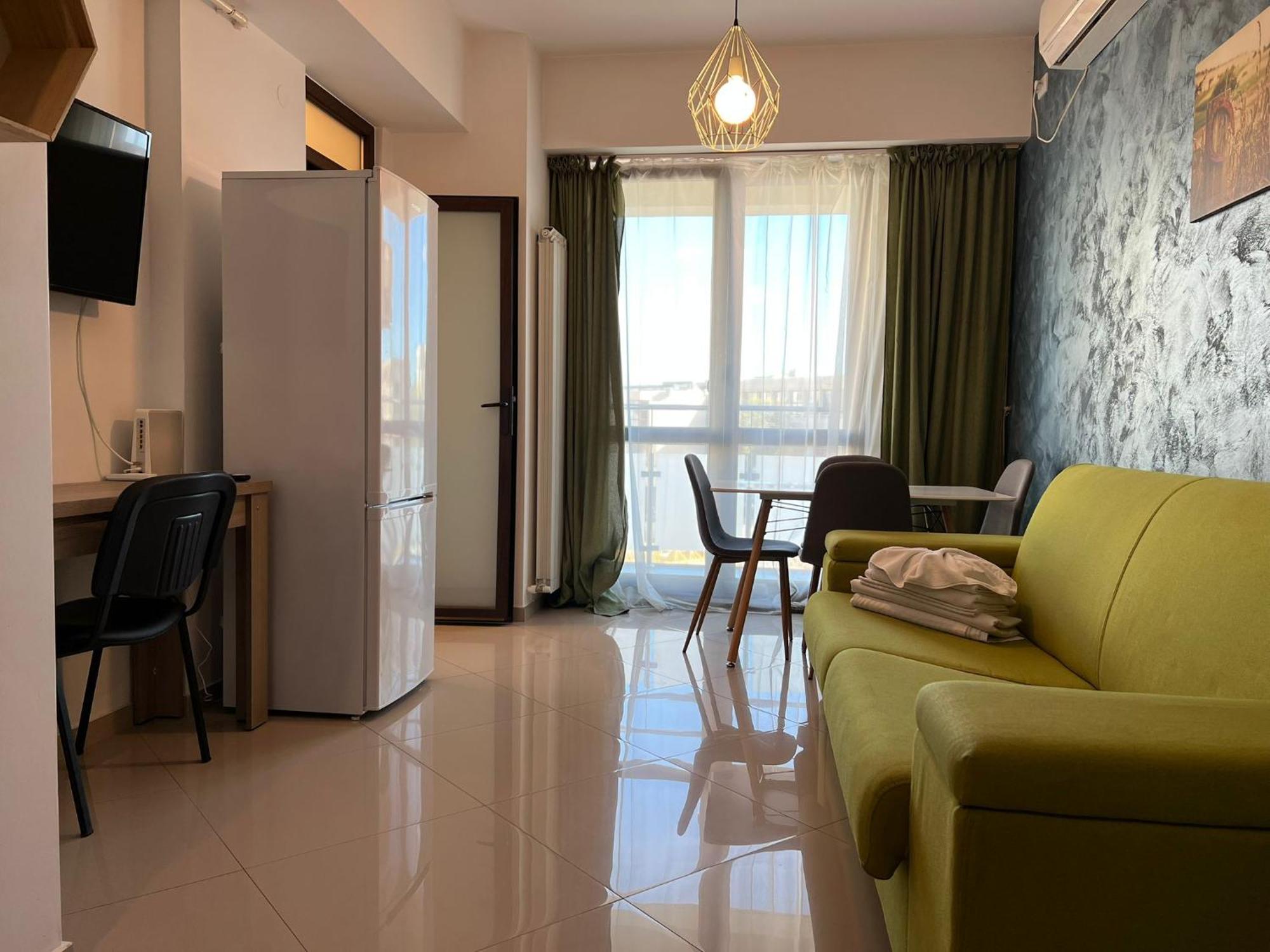 Lazar Towers Studios & Apartments Near Palas Iasi Exterior foto