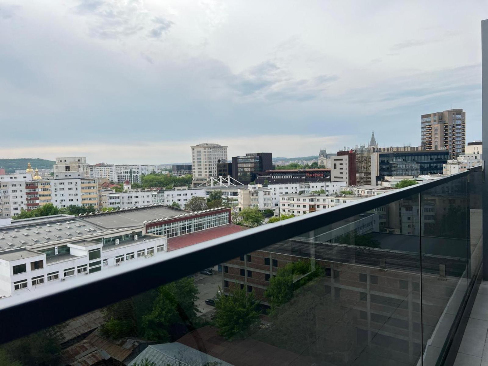 Lazar Towers Studios & Apartments Near Palas Iasi Exterior foto
